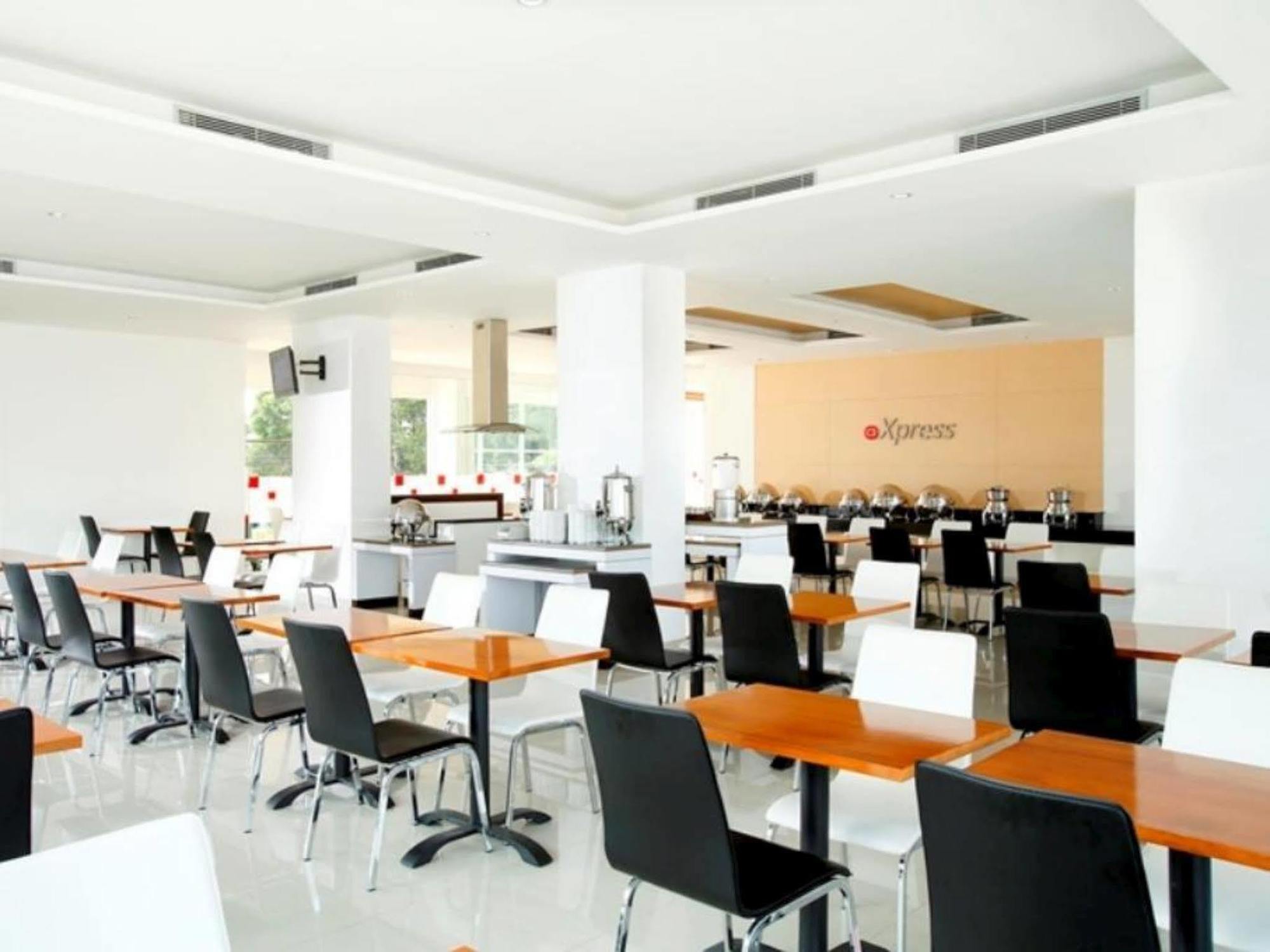 Amaris Hotel Tebet Jakarta Exterior foto