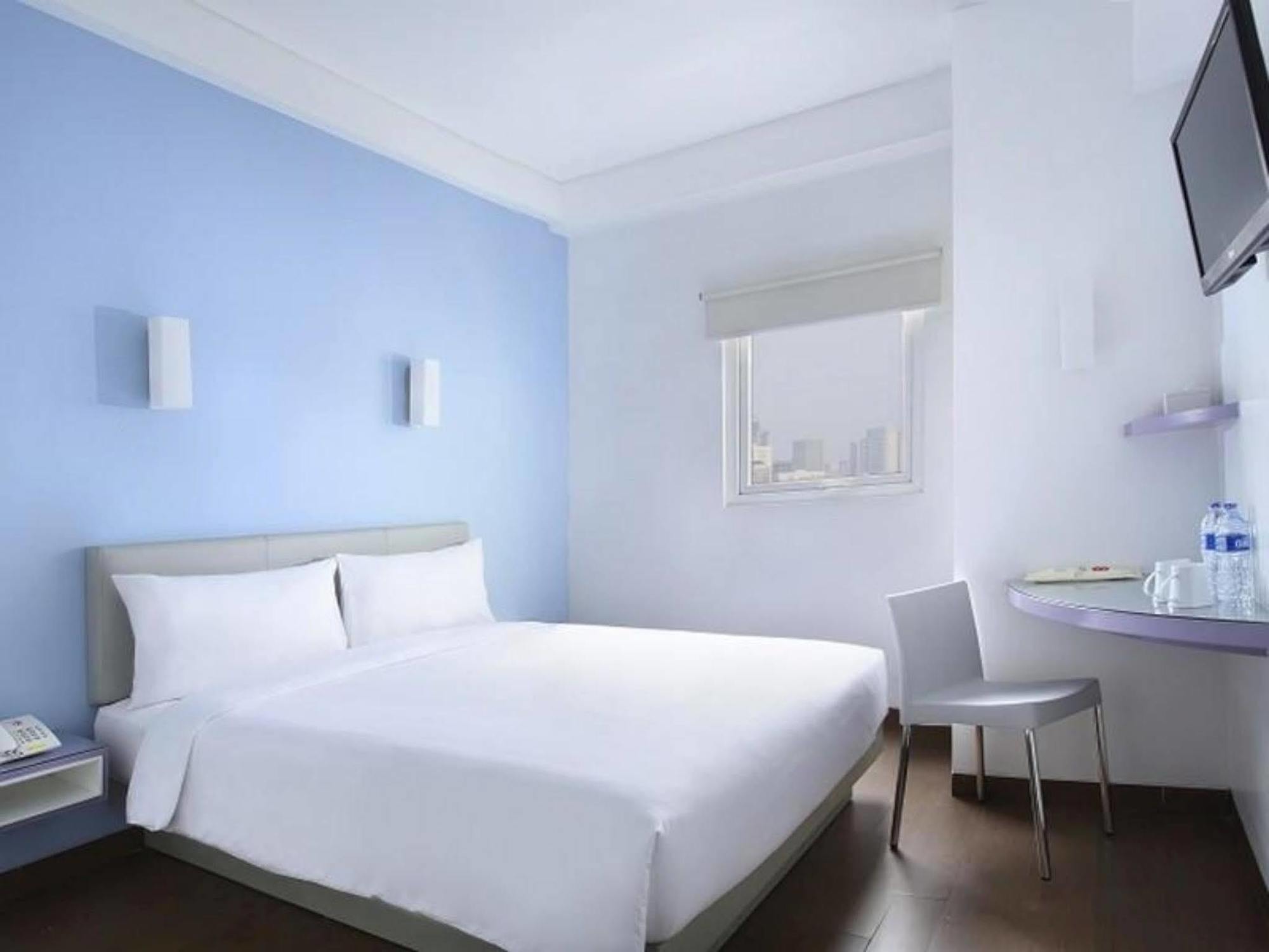 Amaris Hotel Tebet Jakarta Exterior foto
